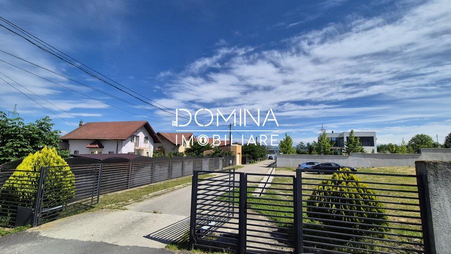 Casă individuală cu 5 camere cu Garaj în Est