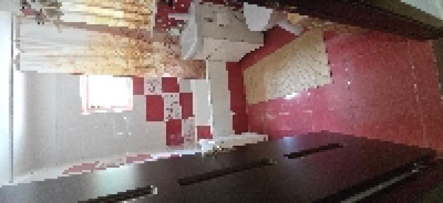 Apartament cu 3 camere decomandat în Tractorul