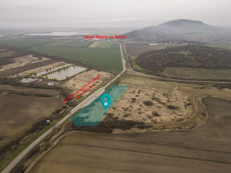 Teren agricol extravilan de 8600 mp, în Central