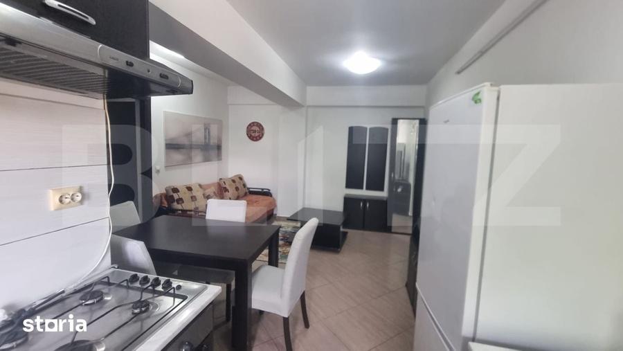 Apartament cu 3 camere în Podu Roș