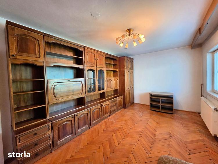 Vand apartament cu 2 camere decomandat in Calea Lipovei 78.000 euro - 11