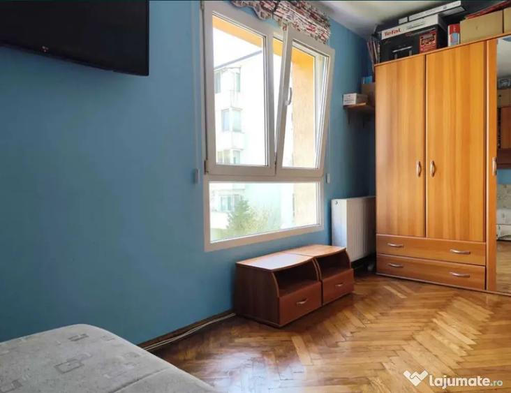 Apartament cu 3 camere semidecomandat, mobilat în Astra