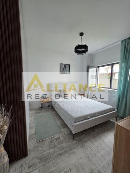 Duplex cu 3 camere cu Canalizare în Sud