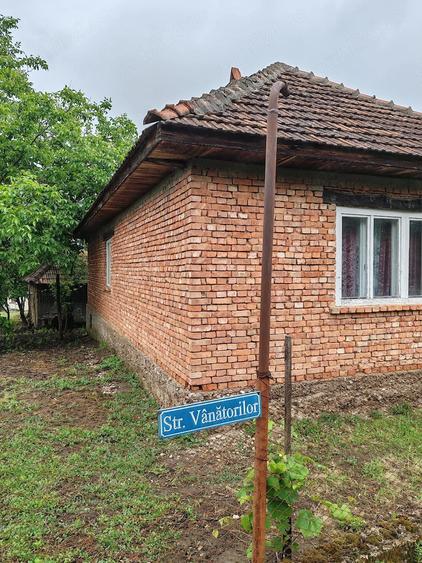 Casă cu 2 camere cu Teren 12 Mp în Giurtelecu Hododului