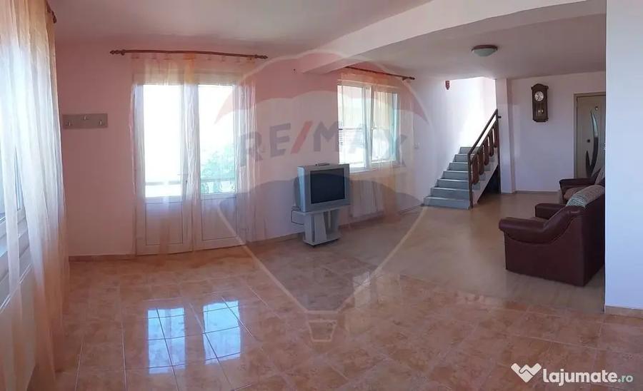 Casa cu mansarda cu 5 camere de vanzare in zona metr... - 4