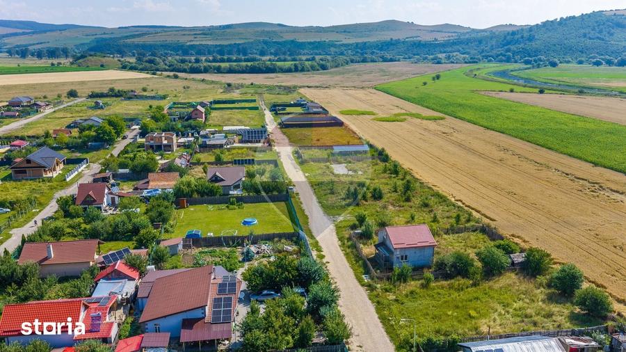 Teren de 1400 mp, în Central