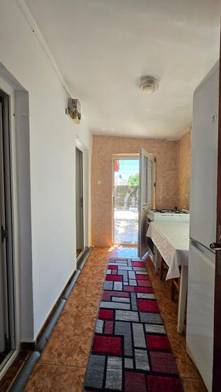 Casă individuală cu 5 camere cu Canalizare în Coiciu