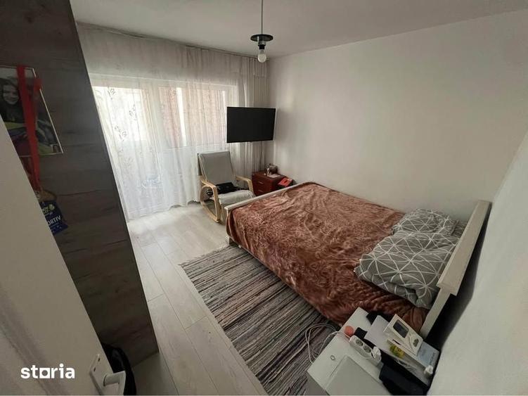 Apartament cu 3 camere decomandat, mobilat în Buziașului