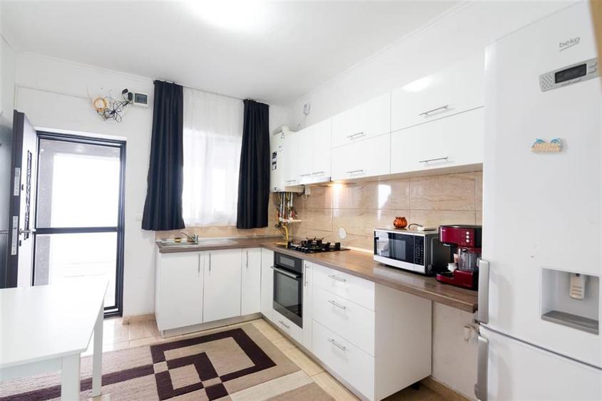 Apartament cu 2 camere semidecomandat în Iosia