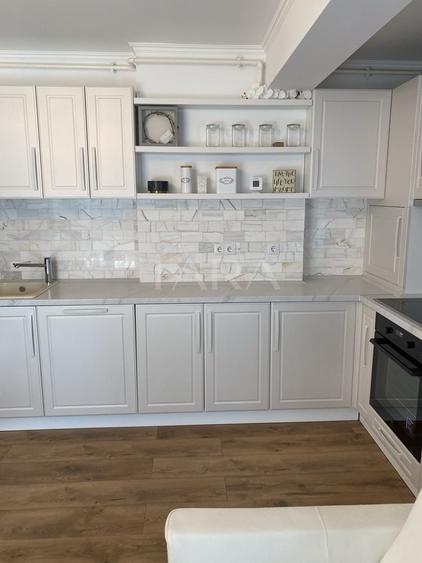 Apartament cu 3 camere decomandat, mobilat în Vest