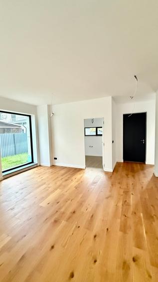 Duplex cu 4 camere cu Canalizare în Pipera