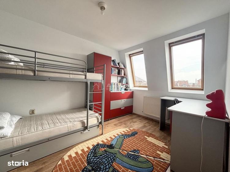Casă cu 5 camere cu Teren 471 Mp în Cantemir