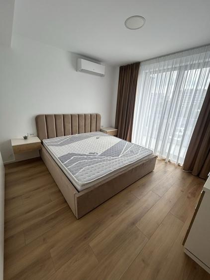 Casă cu 4 camere cu Teren 200 Mp în Central