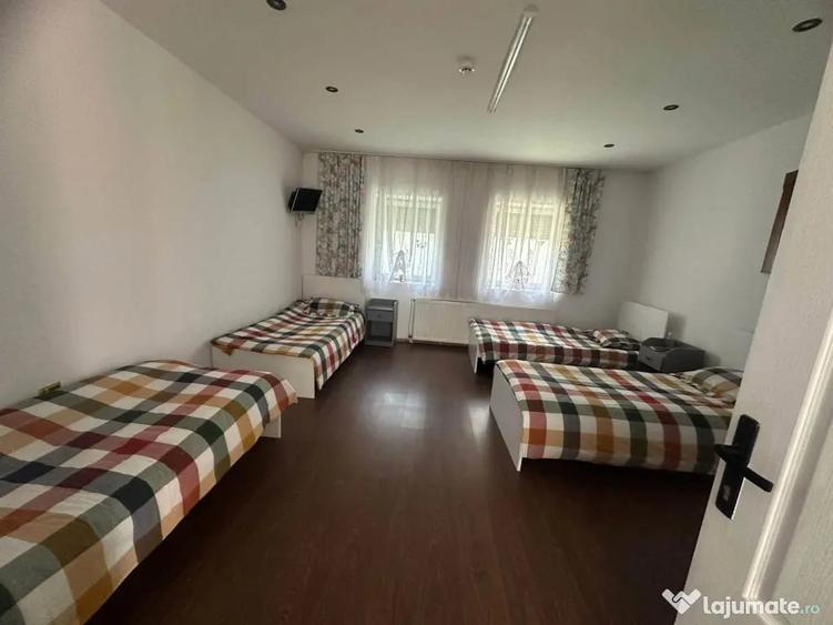 Casă cu 7 camere în Lenauheim