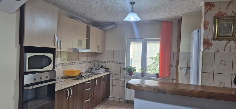 Apartament cu 2 camere decomandat în Rogerius