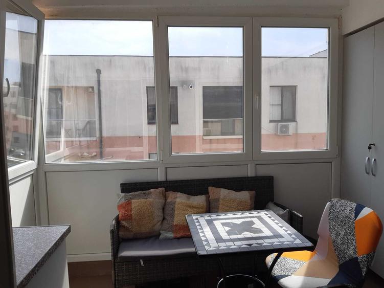 Apartament cu 2 camere semidecomandat în Inel II
