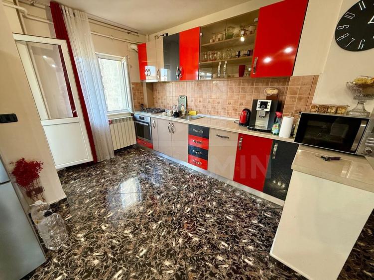 Apartament cu 3 camere decomandat, mobilat în 1 Mai