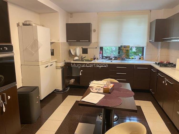 Vila duplex P+1+M Drumul Potcoavei
