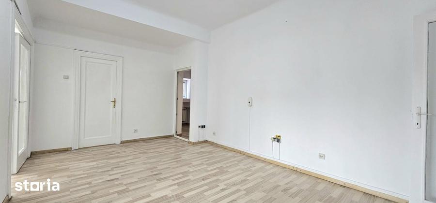 Apartament cu 4 camere în Iancului