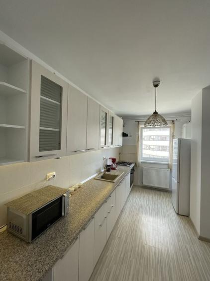 Apartament cu 2 camere semidecomandat în Florești