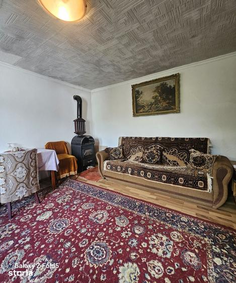 Casă cu 4 camere decomandat cu Teren 500 Mp în Sânmartin