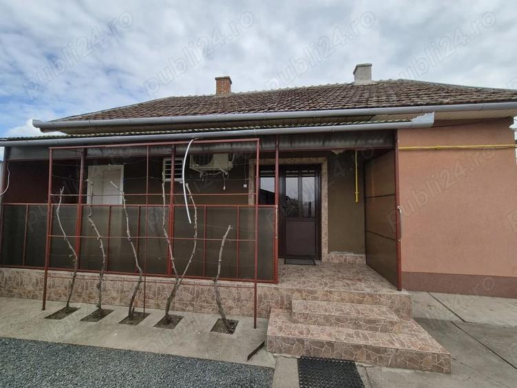 Casă cu Teren 1400 Mp în Macea