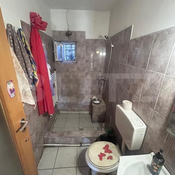 Casă individuală cu 3 camere cu Canalizare în Kuncz