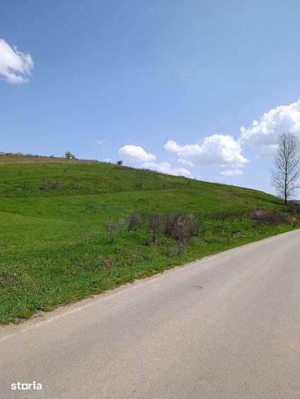 Teren de 2200 mp, în Sânpaul