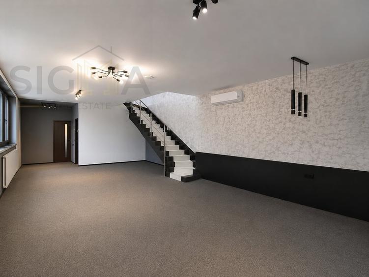 Duplex cu 4 camere cu Canalizare în Bună Ziua
