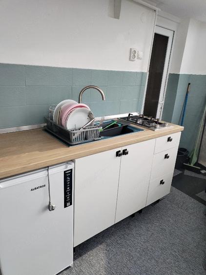 Apartament cu 3 camere decomandat în Obor