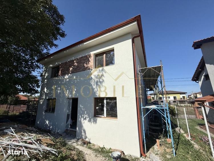 Casă cu 4 camere în Dezmir