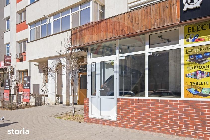 Spațiu comercial, de 33 mp, în Dacia