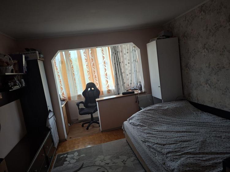 Apartament cu 2 camere semidecomandat în Poiana Brașov