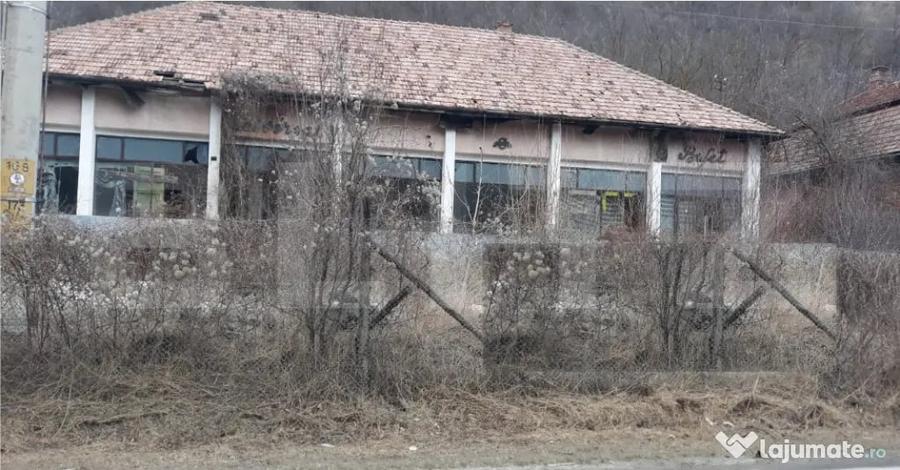 Spațiu comercial, de 286 mp, în Buru