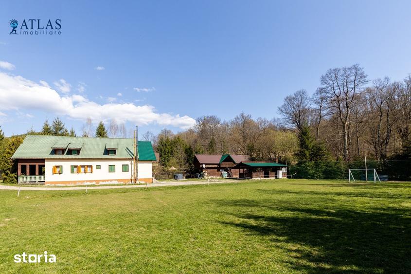 Casă cu 9 camere cu Teren 2600 Mp în Brăduț
