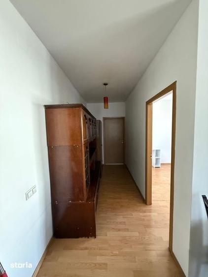 Inchiriez apartament cu 3 camere - 5
