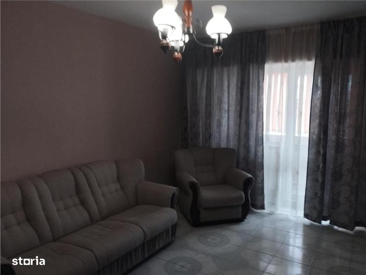 Apartament cu 4 camere decomandat în Barna