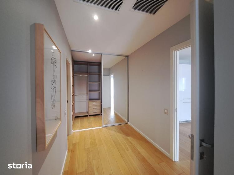 Apartament cu 4 camere în Aviației