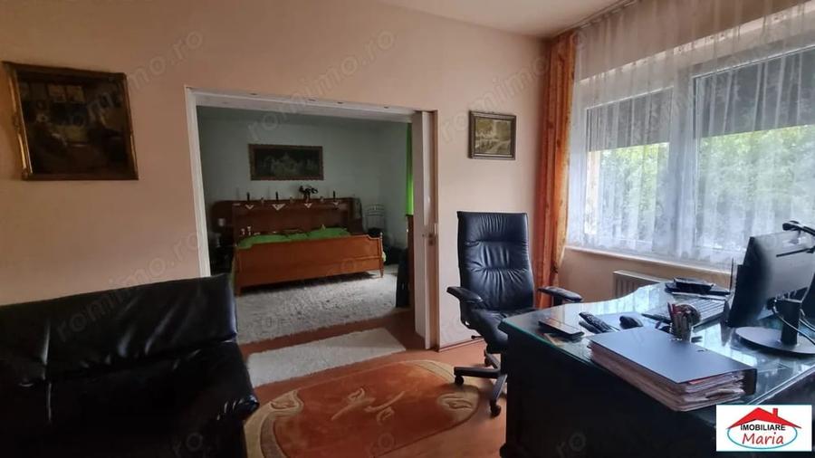 Casa S+P+M cu teren 17 ari zona Bercu Rosu - 11