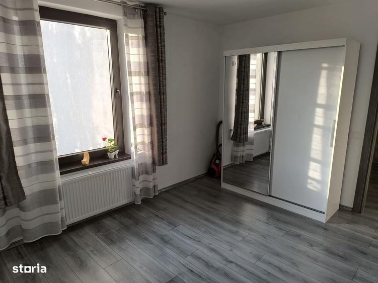 Casă cu 4 camere cu Teren 250 Mp în Central