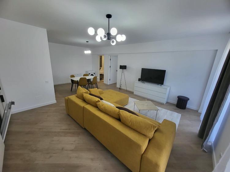 Apartament cu 2 camere semidecomandat în Florești
