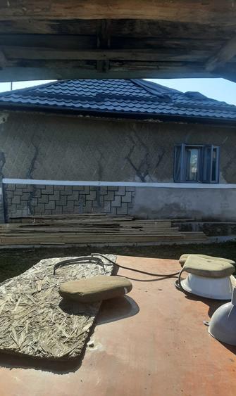 Casă cu 3 camere în Vărbila