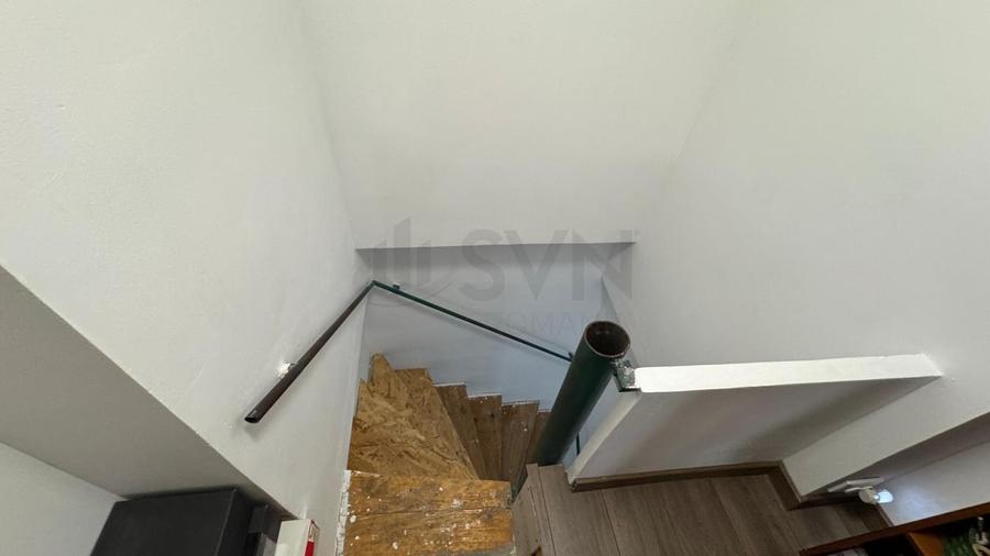 Casă individuală cu 5 camere cu Teren 80 Mp în P-ța Unirii