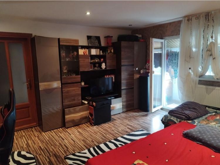 Apartament cu 2 camere semidecomandat în Sântimbru