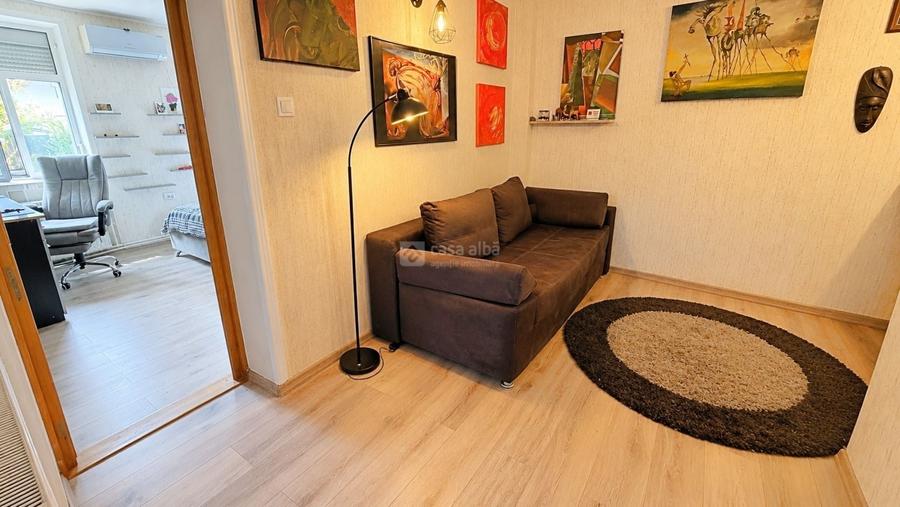 Apartament cu 2 camere nedecomandat în Central