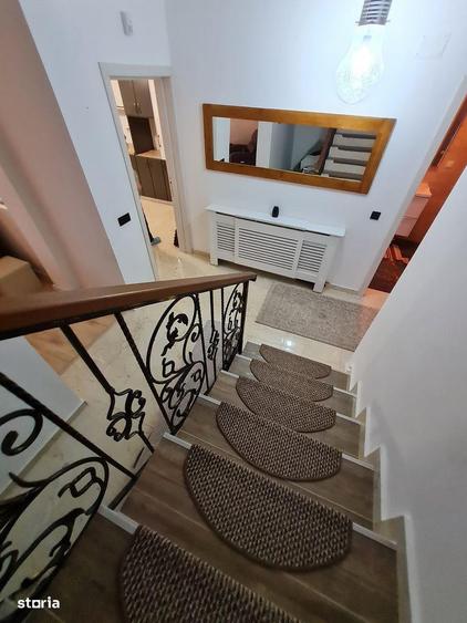 Casă cu 4 camere decomandat cu Teren 234 Mp în Cug