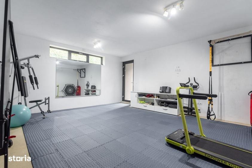 Pret special, vanzator motivat! Casa principala si anexe - 6