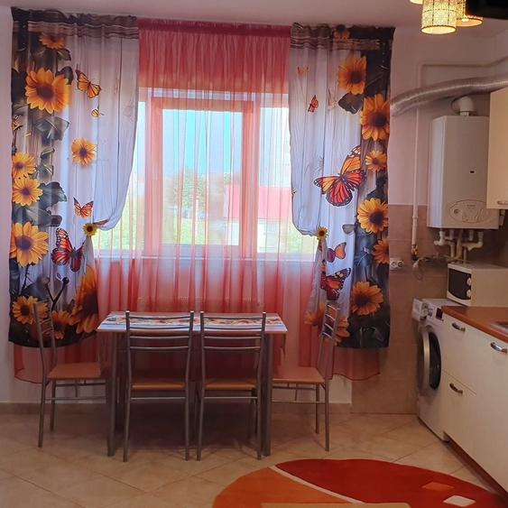 Apartament cu 2 camere decomandat în Ciritei