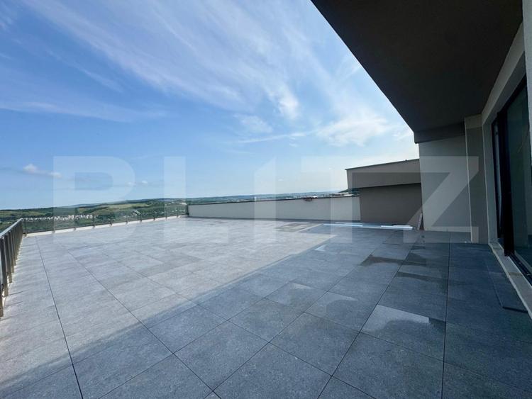 Penthouse cu 3 camere decomandat în Mănăștur