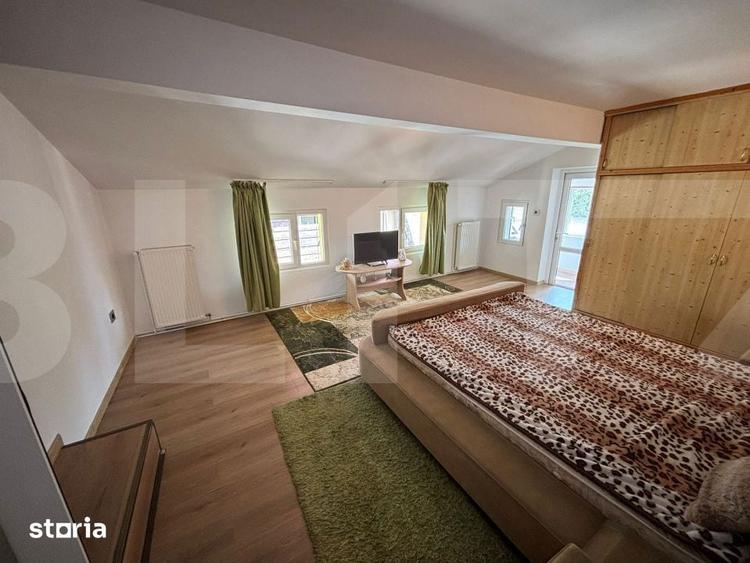 Casă cu 7 camere cu Teren 393 Mp în Central